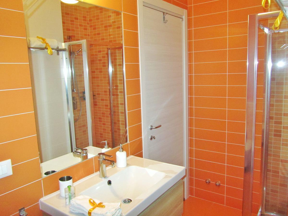 B&B Il Giardino In Citta - Parcheggio Privato Gratuito Φότζια Εξωτερικό φωτογραφία